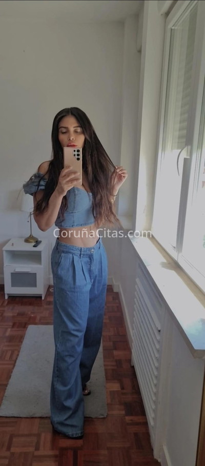 Valeria Ferrer, colombiana. 602525920. Citas en A CORUÑA, A CORUÑA. www.coruñacitas.com.