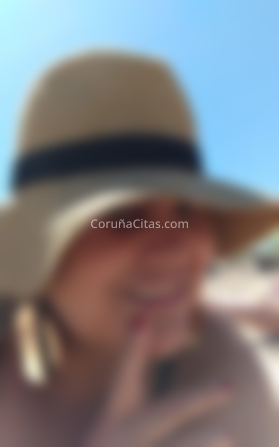Rocio, mujer latina curvy. 747455988. Citas en A CORUÑA, A CORUÑA. www.coruñacitas.com.