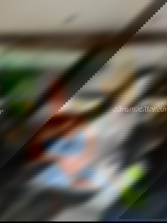 Adhara, jovencita latina muy bella. 671612397. Citas en A CORUÑA, A CORUÑA. www.coruñacitas.com.