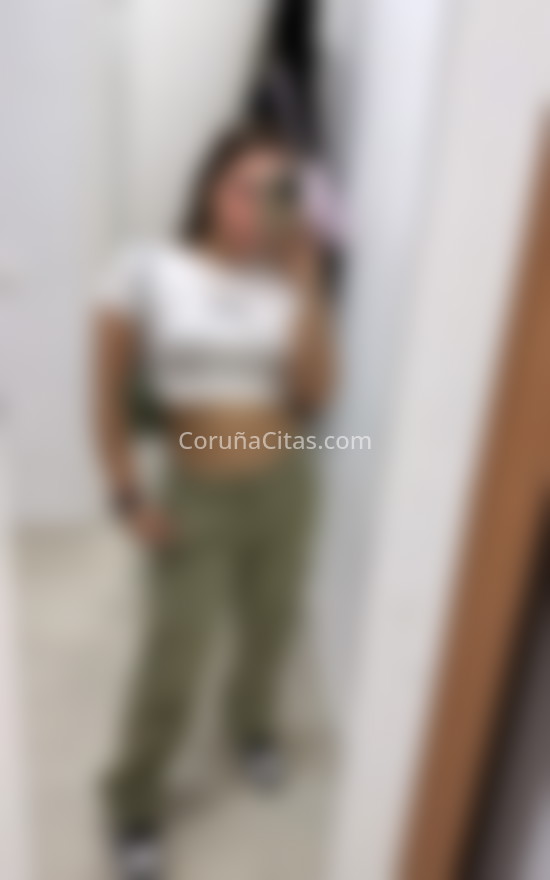 Dulce, colombiana. 641752232. Citas en A CORUÑA, A CORUÑA. www.coruñacitas.com.