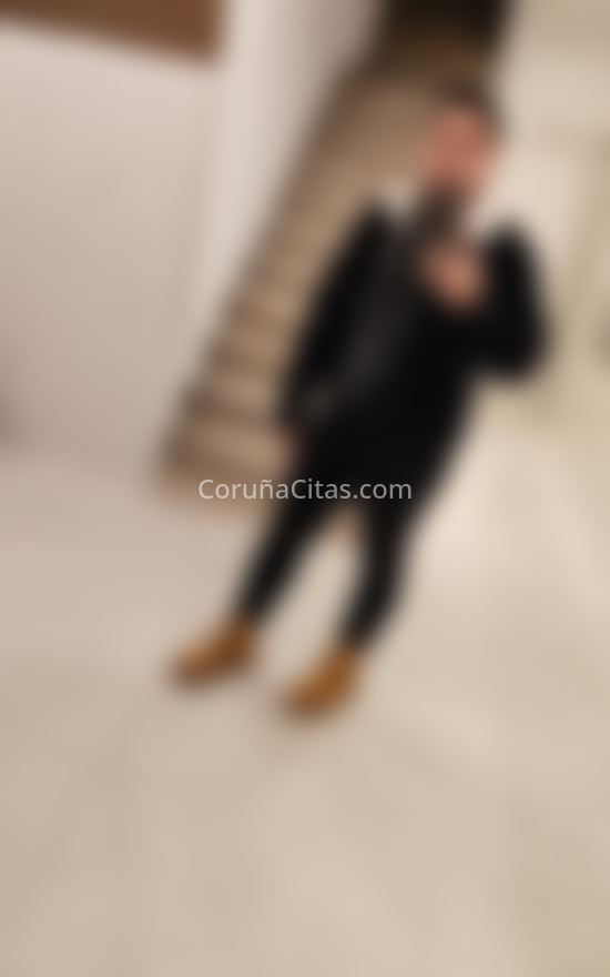 Andrés, colombiano. 674364619. Citas en A CORUÑA, A CORUÑA. www.coruñacitas.com.