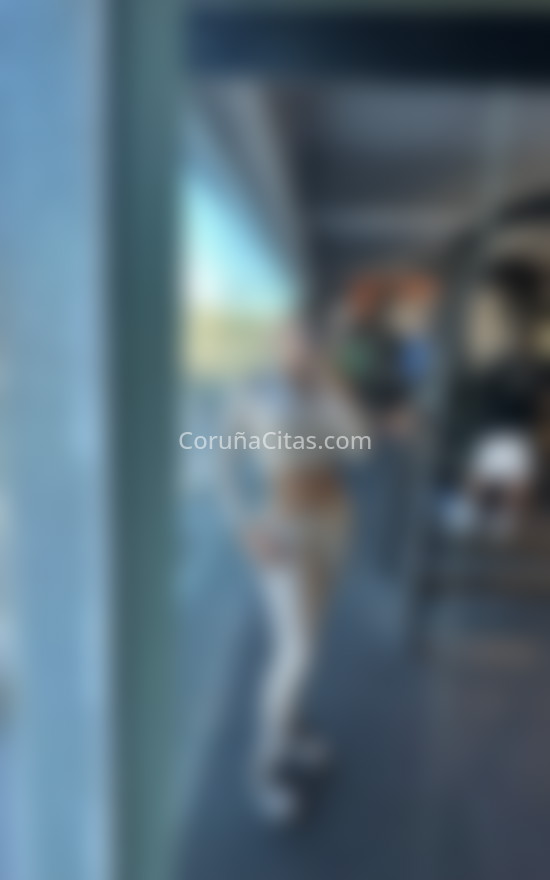 Sirena, chica colombiana . 643311002. Citas en A CORUÑA, A CORUÑA. www.coruñacitas.com.