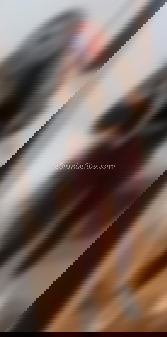 Karla, venezolana  28 años. 722379812. Citas en A CORUÑA, A CORUÑA. www.coruñacitas.com.