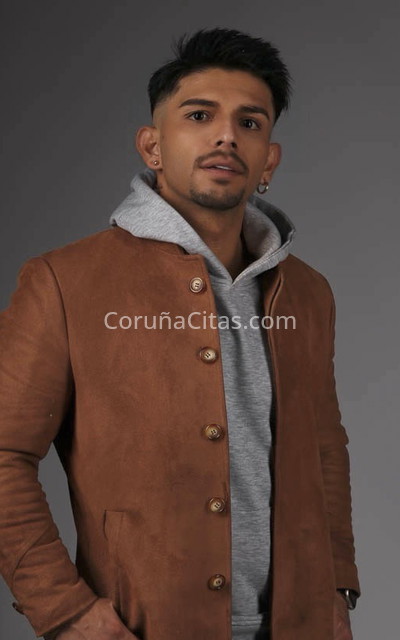 Emiliano, colombiano. 605287752. Citas en A CORUÑA, A CORUÑA. www.coruñacitas.com.