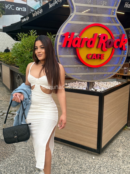 Sashari, jovencita venezolana. 634795694. Citas en A CORUÑA, A CORUÑA. www.coruñacitas.com.