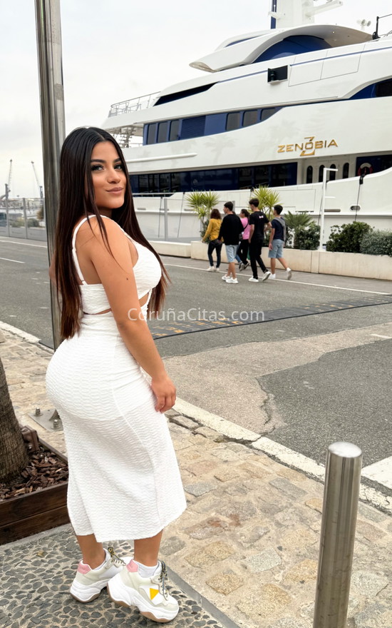 Sashari, jovencita venezolana. 634795694. Citas en A CORUÑA, A CORUÑA. www.coruñacitas.com.