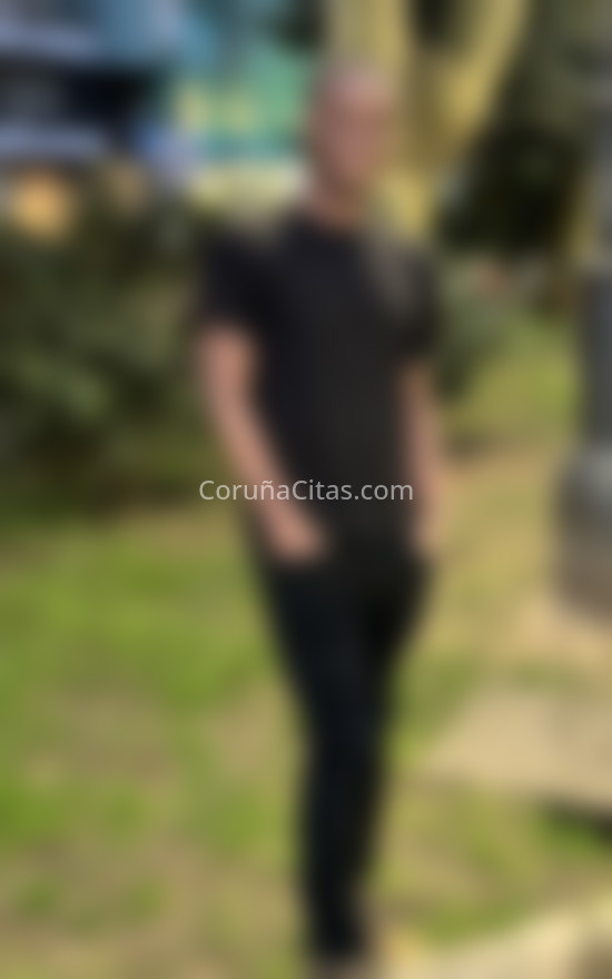 Andrés, joven colombiano . 613405102. Citas en A CORUÑA, A CORUÑA. www.coruñacitas.com.