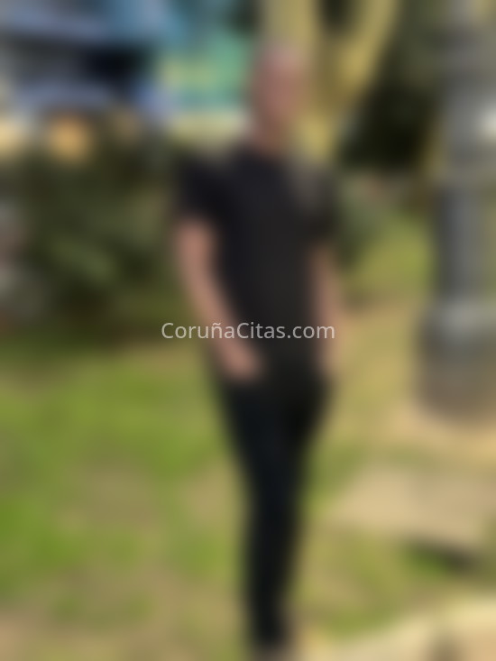 Andrés, joven colombiano . 613405102. Citas en A CORUÑA, A CORUÑA. www.coruñacitas.com.
