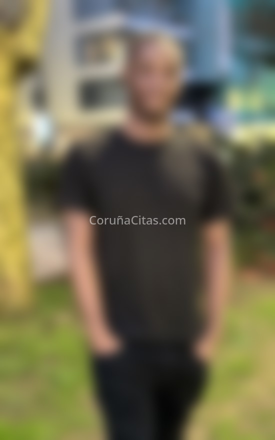 Andrés, joven colombiano . 613405102. Citas en A CORUÑA, A CORUÑA. www.coruñacitas.com.