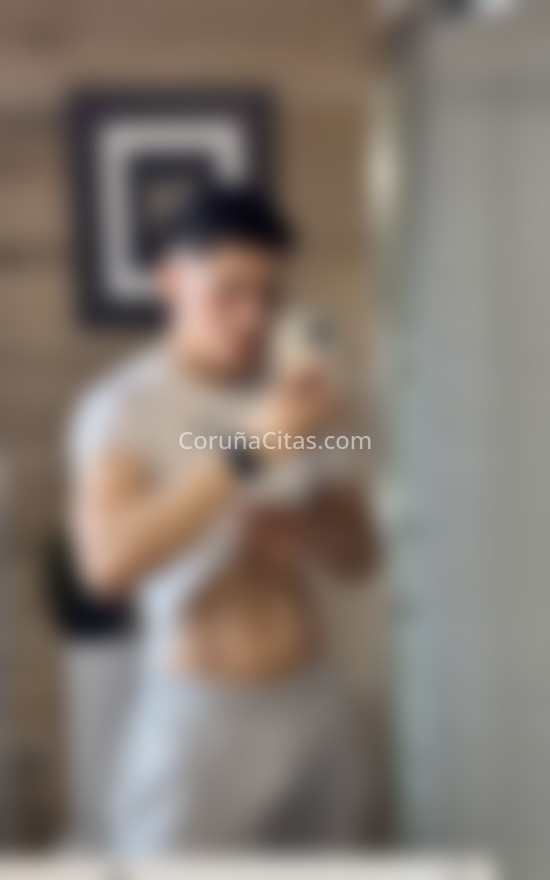 Ángel, joven colombiano enrollado. 611336048. Citas en A CORUÑA, A CORUÑA. www.coruñacitas.com.