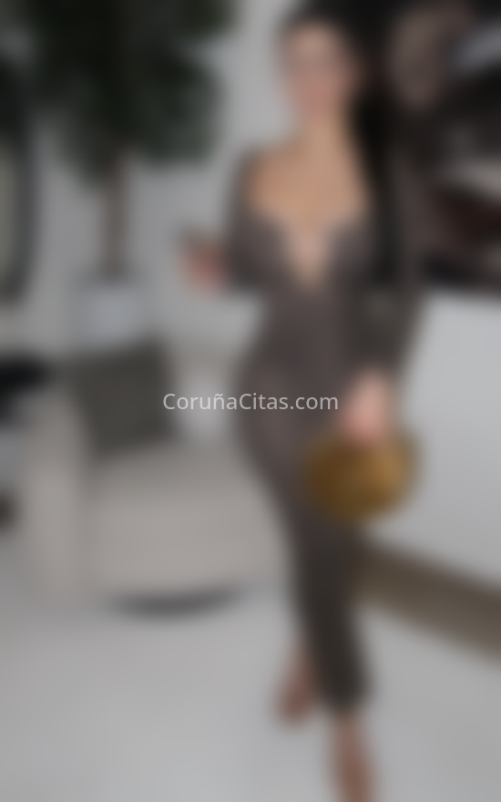 Alexandra, en la ciudad . 614201810. Citas en A CORUÑA, A CORUÑA. www.coruñacitas.com.