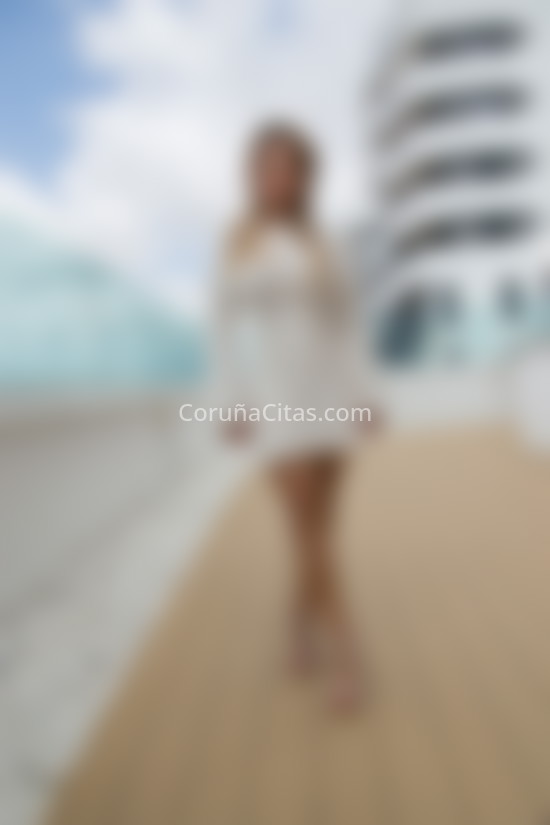 Flor, mujer encantadora y enrollada. 642865107. Citas en A CORUÑA, A CORUÑA. www.coruñacitas.com.