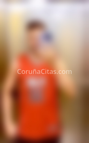 Gustavo, enrollado y sociable. 677799518. Citas en A CORUÑA, A CORUÑA. www.coruñacitas.com.
