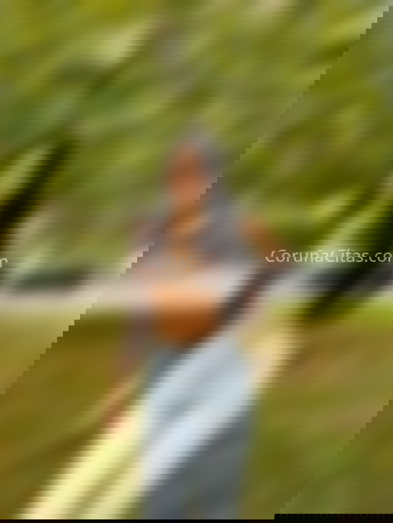 Frida, preciosa jovencita colombiana . 615339987. Citas en A CORUÑA, A CORUÑA. www.coruñacitas.com.