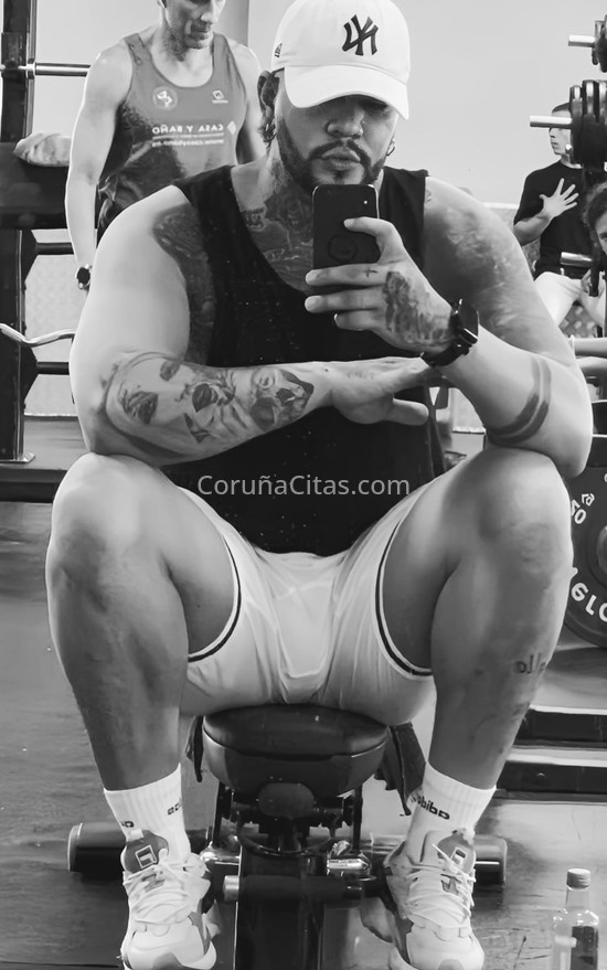 Esteban, chico colombiano. 677622864. Citas en A CORUÑA, A CORUÑA. www.coruñacitas.com.