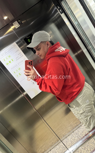 Brayan colombiano nuevo por aquí. 697165304. Citas en A CORUÑA, A CORUÑA. www.coruñacitas.com.