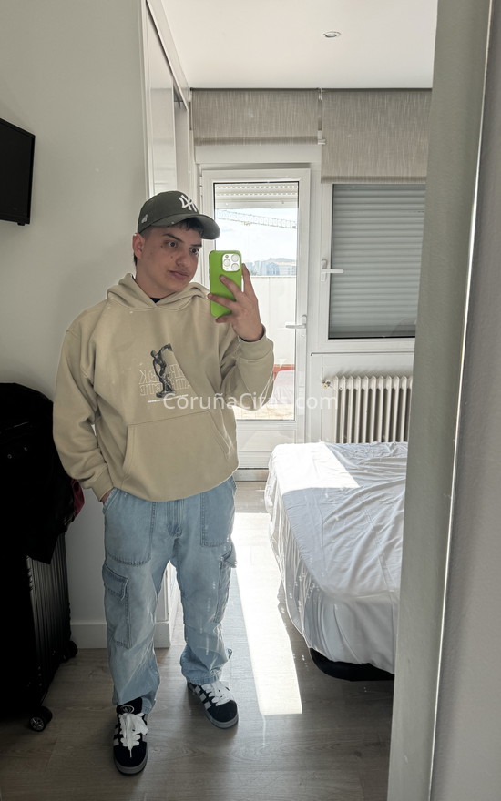 Brayan colombiano nuevo por aquí. 697165304. Citas en A CORUÑA, A CORUÑA. www.coruñacitas.com.