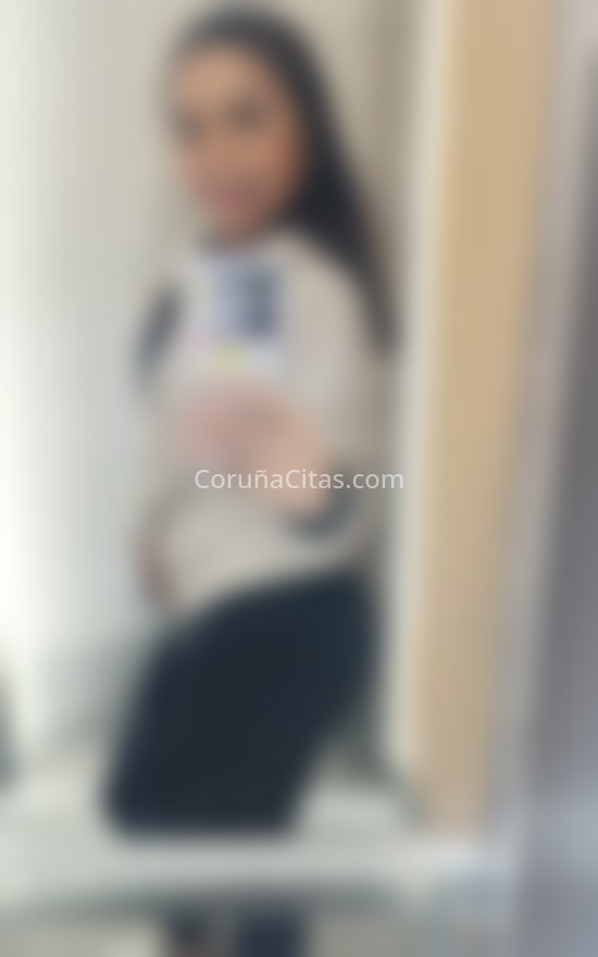 Erika, jovencita colombiana alegre. 625044650. Citas en A CORUÑA, A CORUÑA. www.coruñacitas.com.
