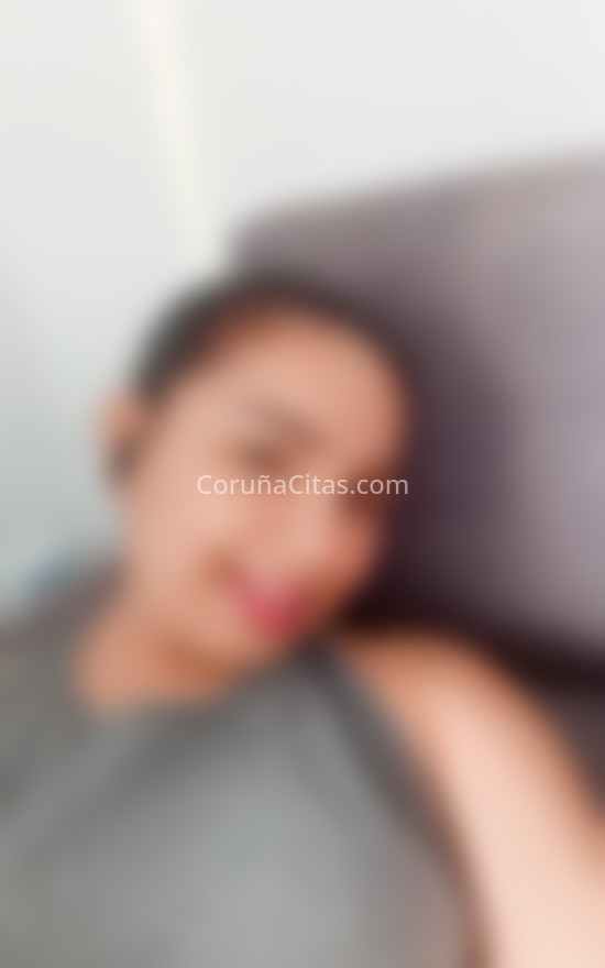 Erika, jovencita colombiana alegre. 625044650. Citas en A CORUÑA, A CORUÑA. www.coruñacitas.com.